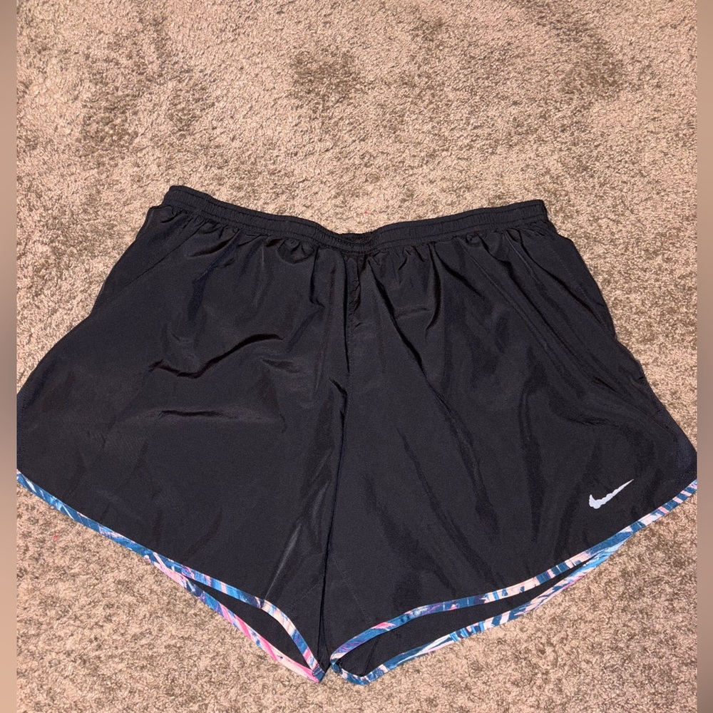 Women’s Nike Black Shorts, size 1x